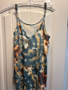 Zenana Outfitters Tie-Dye V-Neck Camisole - Blue/Beige/Brown